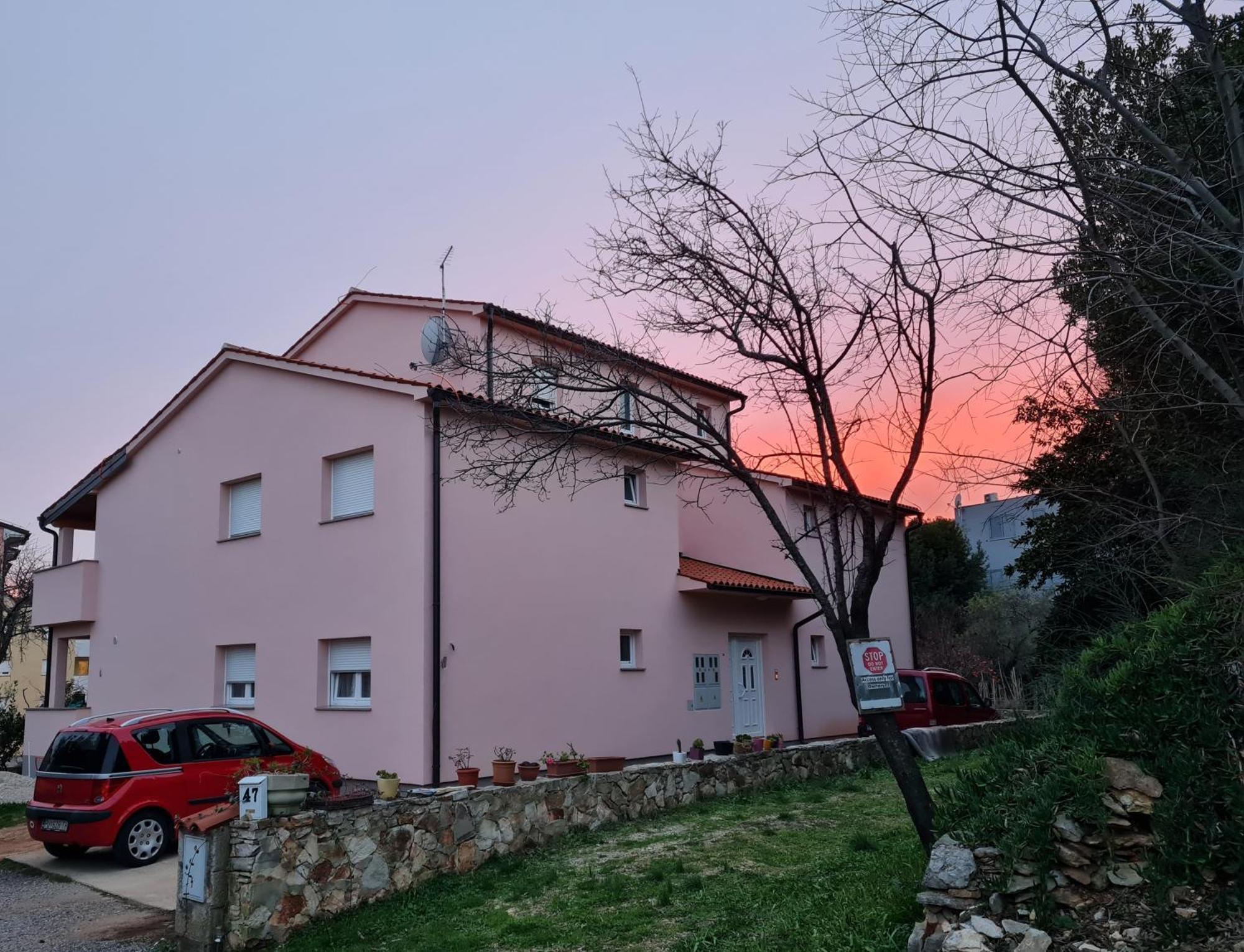 Apartment Nora Near The